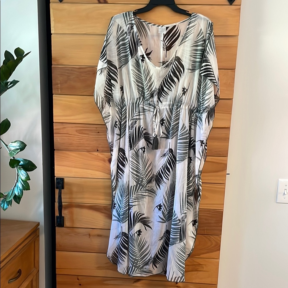 Kona Sol Black and White V-Neck Dolman Sleeve Swim Coverup
